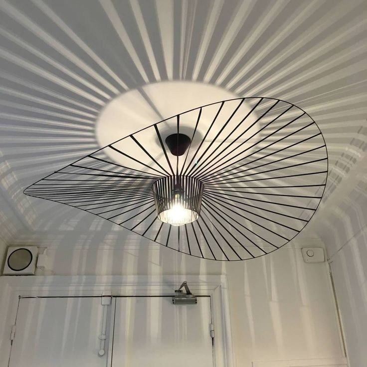 lustra hat