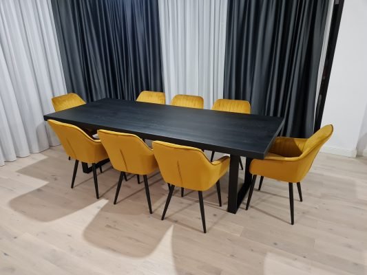 masa stil scandinav