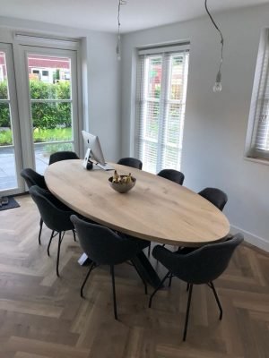 masa ovala 220