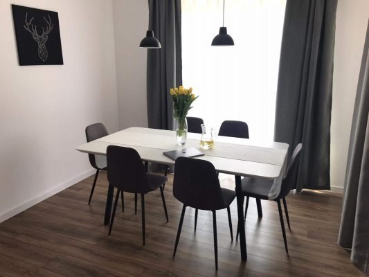 masa stil scandinav la comanda